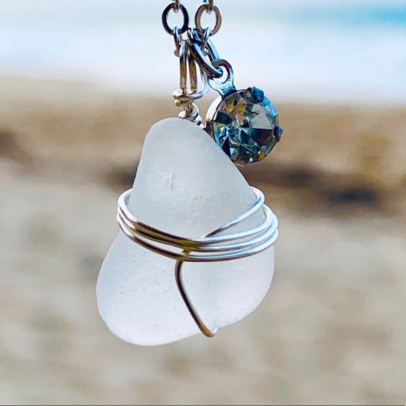 Hand Crafted Jewelry - Lost At Sea Rhinestone Seaglass Necklace